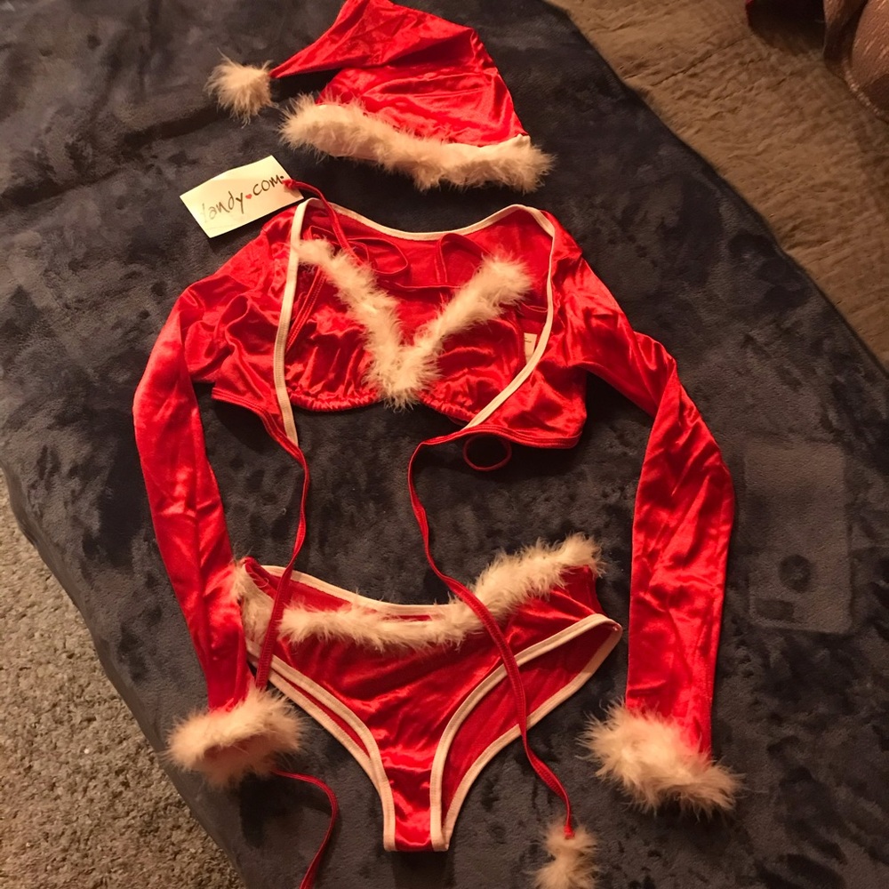 Super cute size large Mrs. Clause 5 pc  outfit